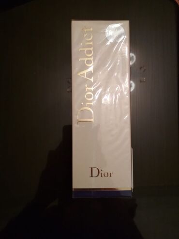 dior addict: Original, qapağı burulan Dior “Addict” ətri. Deaktivdə olan mallar