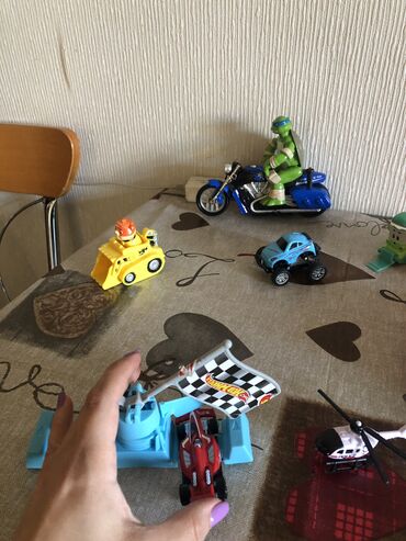 Oyuncaqlar: 13 azn hamisi — 2