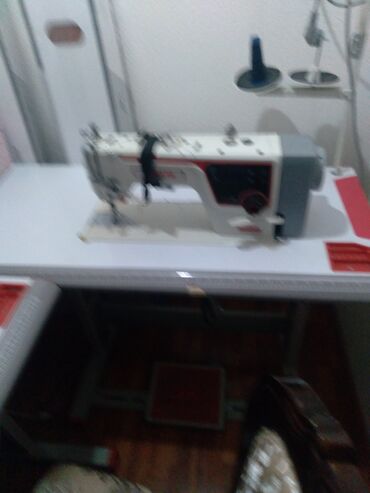 афтамат стралный: Швейная машина Yamata, Полуавтомат