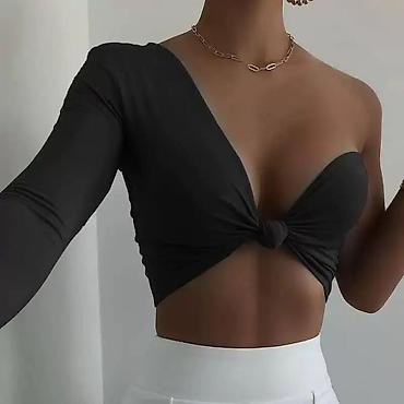 Topovi: Asimetrični ženski crop top sa čvorom - Dizajn: jedan dugi rukav + — 2