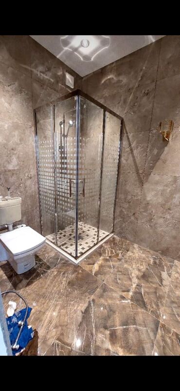 Duş kabinaları, arakəsmələr: Yeni Üstü açıq kabina, Künc üçün, Pulsuz çatdırılma — 12