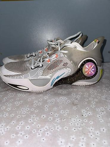 Баскетбольные и волейбольные кроссовки Li-Ning Way of Wade (WOW) - at lalafo.kg Баскетбольные и волейбольные кроссовки Li-Ning Way of Wade (WOW) -