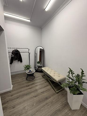 сдаю в аренду бизнес: Студия по коррекции бровей и ресниц 28 м², 2 комнаты, С ремонтом, С оборудованием, Кабинет — 2