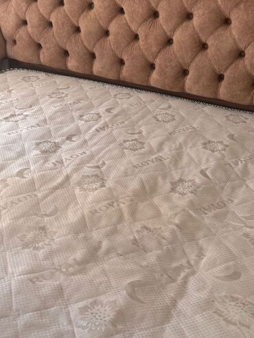 Matras 45 azn. Olcusu 160x2. Isteyene videosu da gonderilecek 🏡