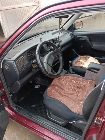 рассрочка автомашин: Volkswagen Golf: 1993 г., 1.8 л, Механика, Бензин, Хэтчбэк