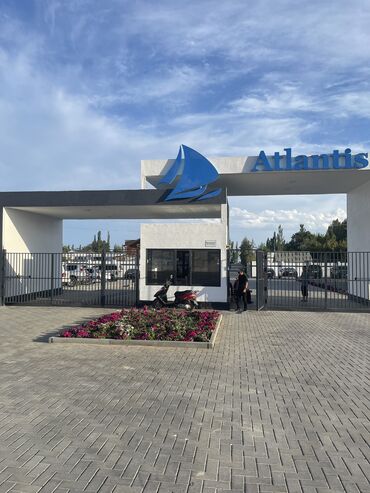 квартира на долгий срок бишкек: Коттедж, Атлантис Сары-Ой, Детская площадка, Парковка, стоянка, Охраняемая территория