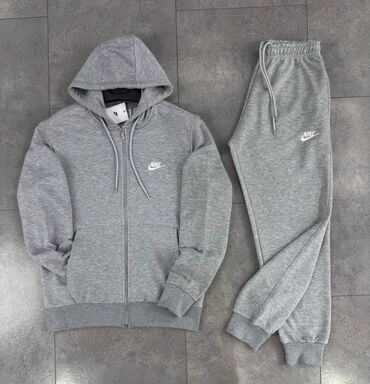 Trenerke: Muške trenerke S,M,L,XL,XXL veličine za 4500 din
pb — 6