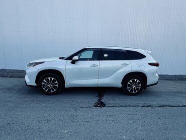 шины на портер 1: Toyota Highlander: 2022 г., 2.5 л, Автомат, Бензин, Внедорожник