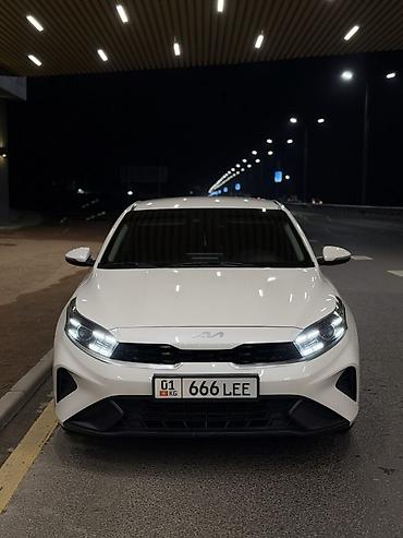 Продажа авто: Kia K3: 2022 г., 1.6 л, Вариатор, Бензин, Седан — 4