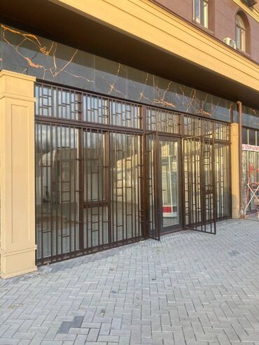 ищу помещение на аренду: Продаю Офис 57 м², С ремонтом, Без мебели, Многоэтажное здание, 1 этаж