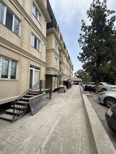 сдаётся квартира рядом рынок дордой: 3 комнаты, 70 м², Элитка, 3 этаж, Евроремонт