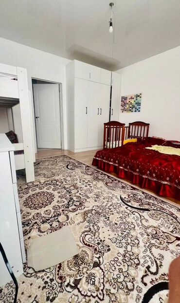 1 комнатная квартира на ночь: 2 комнаты, 80 м², Индивидуалка, 3 этаж, Евроремонт
