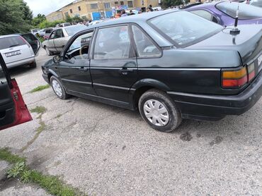 шыны r14: Volkswagen Passat: 1988 г., 1.8 л, Механика, Бензин, Седан