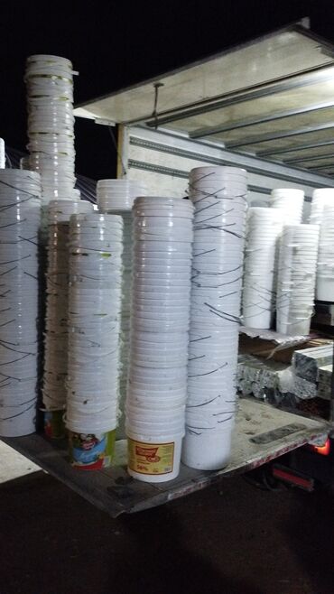 Biznes üçün program təminatı: Plastik vedrə və qapaqlar – toplu satış - Material: möhkəm ağ plastik