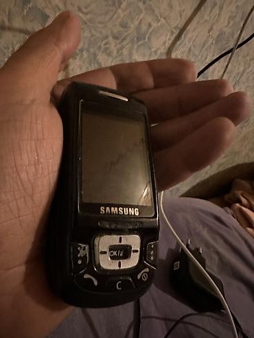 adaptör: Samsung D500, rəng - Qara, Düyməli — 1