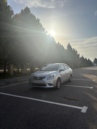 2008 nissan sunny: Nissan Sunny: 1.2 l | 2012 il Sedan