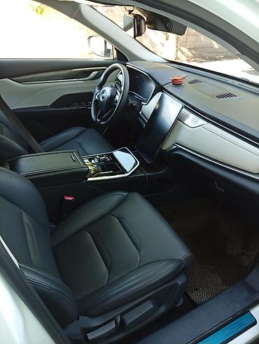 детский сиденье для машины: Roewe : 2025 г., Автомат, Электромобиль, Кроссовер — 4