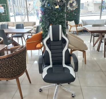 Ofis və oyun kresloları: Yeni, Təkərli, Qolları tənzimlənir, Dəri -da lalafo.az — 11 Ofis və oyun kresloları: Yeni, Təkərli, Qolları tənzimlənir, Dəri — 11