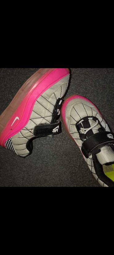 Kid's sneakers: Nike, 27