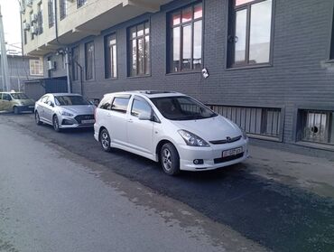 рассрочкага машина берем: Toyota WISH: 2005 г., 1.8 л, Автомат, Бензин, Минивэн