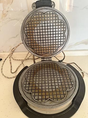 duyu aparati: Elektrik vafli bişirən aparat - Dairəvi, qapaqlı dizayn; üst hissədə — 2