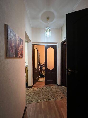 Продажа квартир: 3 комнаты, 77 м², 106 серия, 2 этаж, Евроремонт