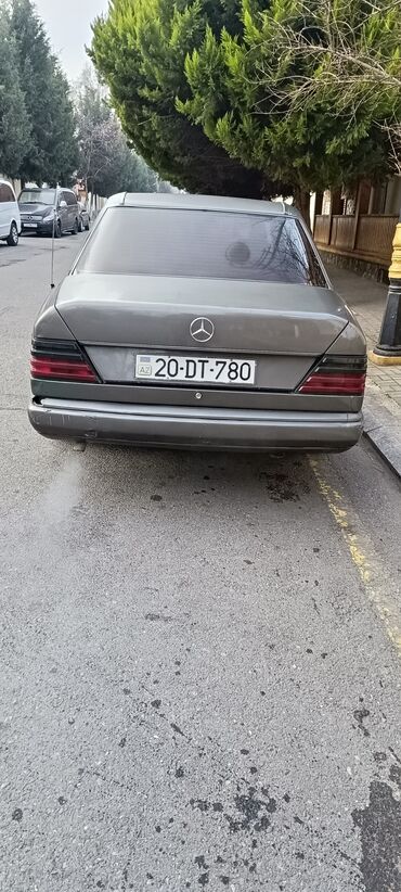 turbo az mercedes c220: Mercedes-Benz 190: 2.2 l | 1989 il Sedan