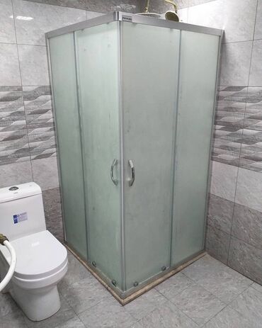 Duş kabinaları, arakəsmələr: Yeni Üstü açıq kabina, Künc üçün, Pulsuz çatdırılma — 25