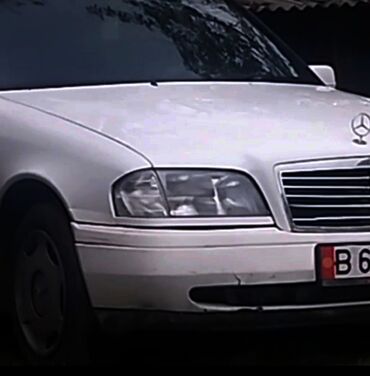 продажа авто: Mercedes-Benz 220: 1995 г., 2.2 л, Механика, Бензин, Седан