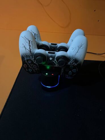 PS4 (Sony Playstation 4): PlayStation 4 Slim oyun konsolu + unikal dizaynlı DualShock 4 pultu - — 6