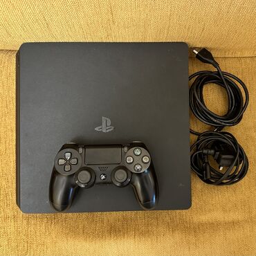 ps4 konsolu: PlayStation 4 Slim + Oyun Diskləri Tam ideal vəziyyətdə, heç bir