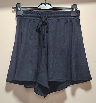 gucci farmerke: Crne ženske šorts-suknja (skort) - Kroj: izgled suknje spolja, sa — 1