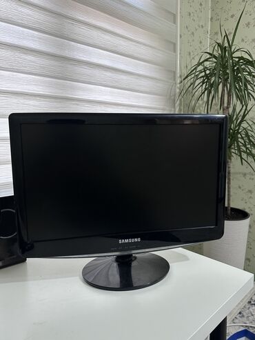 самсунг not 20: Монитор, Samsung, Б/у, LCD, 20" - 21"