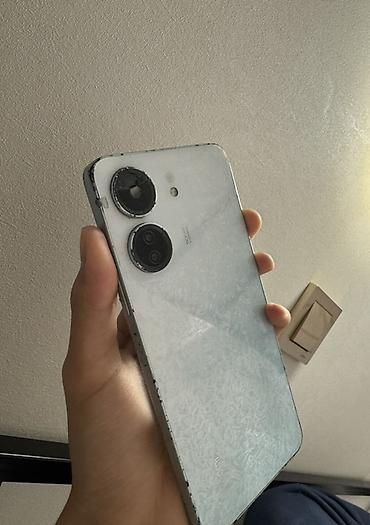 red: Redmi, Redmi 13C, Б/у, 128 ГБ, цвет - Серебристый — 2