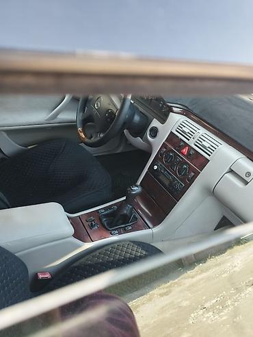 вампер мерс 210: Mercedes-Benz E-Class: 2000 г., 2 л, Механика, Бензин, Седан — 4