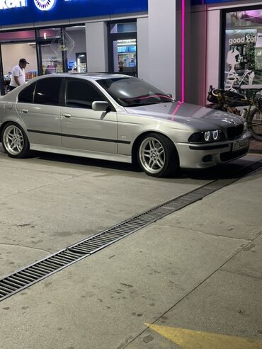 краска автомобильная цена: BMW 5 series: 1998 г., Седан