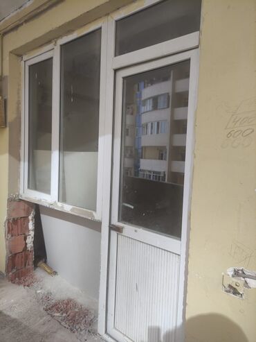 Qida məhsulları: İşlənmiş Plastik qapı Zəmanətsiz, Ünvandan götürmə