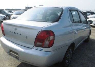 тайота жып: Toyota Platz: 2000 г., 1.3 л, Автомат, Бензин, Седан