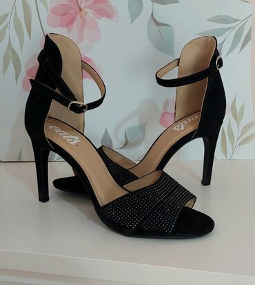ysl kaisevi: Sandale