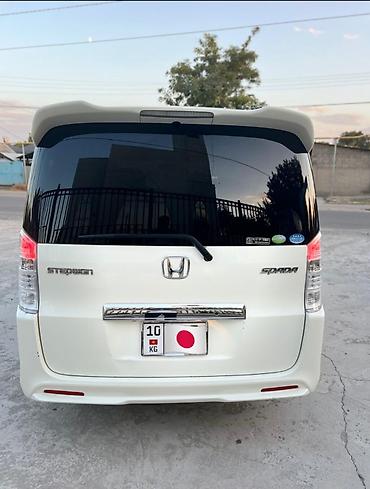 step wgn: Honda Stepwgn: 2010 г., 2 л, Бензин, Минивэн — 4
