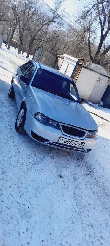 Daewoo: Daewoo Nexia: 2011 г., 1.5 л, Механика, Бензин, Седан