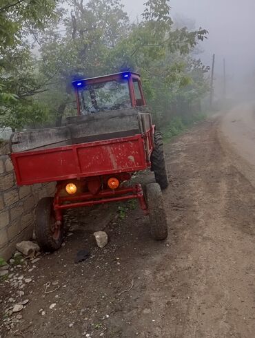 maşın üstü baqaj: Traktor T-16, 1975 il, 16 at gücü, motor 2 l, Yeni