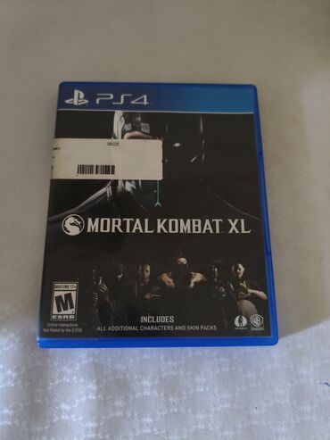 купить бу диски на пс4: Продаю MORTAL COMBAT XL