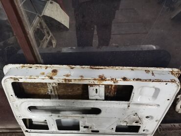 Auto delovi: Dodatni opis Vrata desna Lada 21213,21214 Niva br.2. U beloj boji — 12