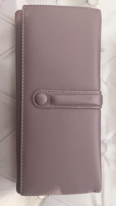 Кошельки: Кожаные женские кошельки. Особенности: - Компактный формат с клапаном — 10