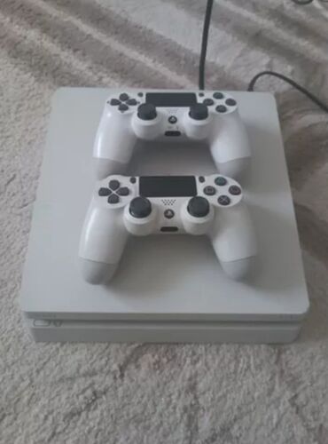 игравая приставка: Продам.Sony Playstation 4.Pro1ТВHome Console-White- Condition