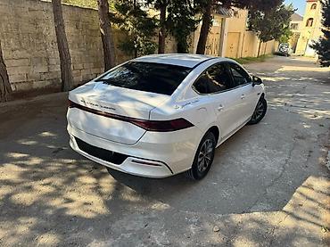 sedan avtomobil: BYD Qin Plus: 1.5 l | 2024 il 192300 km Sedan — 9