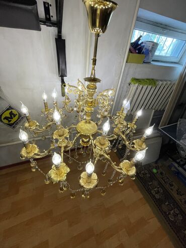 советские люстры: Люстра 18 лампочек