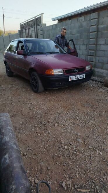 автозапчасти на опель вектра а: Opel Astra: 1993 г., 1.4 л, Механика, Хэтчбэк