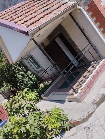 Посуточная аренда домов: 350 м², 7 комнат, Забор, огорожен at lalafo.kg — 4 Посуточная аренда домов: 350 м², 7 комнат, Забор, огорожен — 4